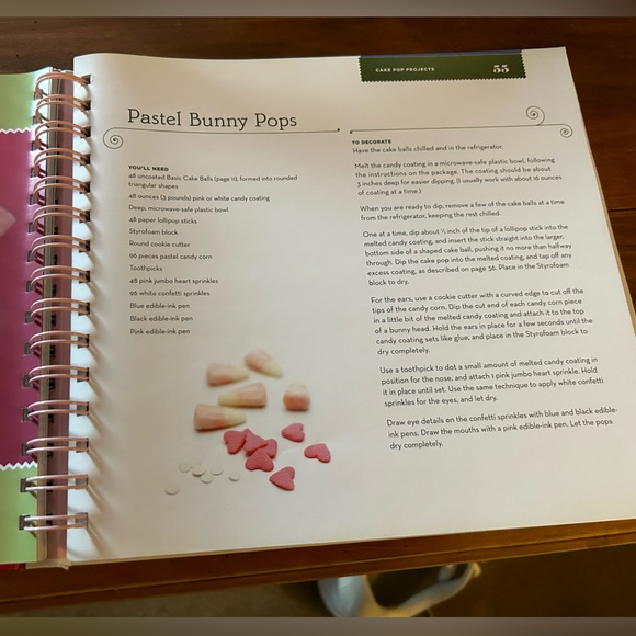 Cake Pops Cookbook- - Picture 6 of 6
